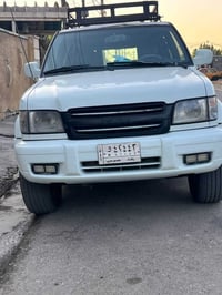 ايسوزو تروبر • ٦ سلندر ٣.٥ • ممشى ٢٠٠٠٠٠ كم