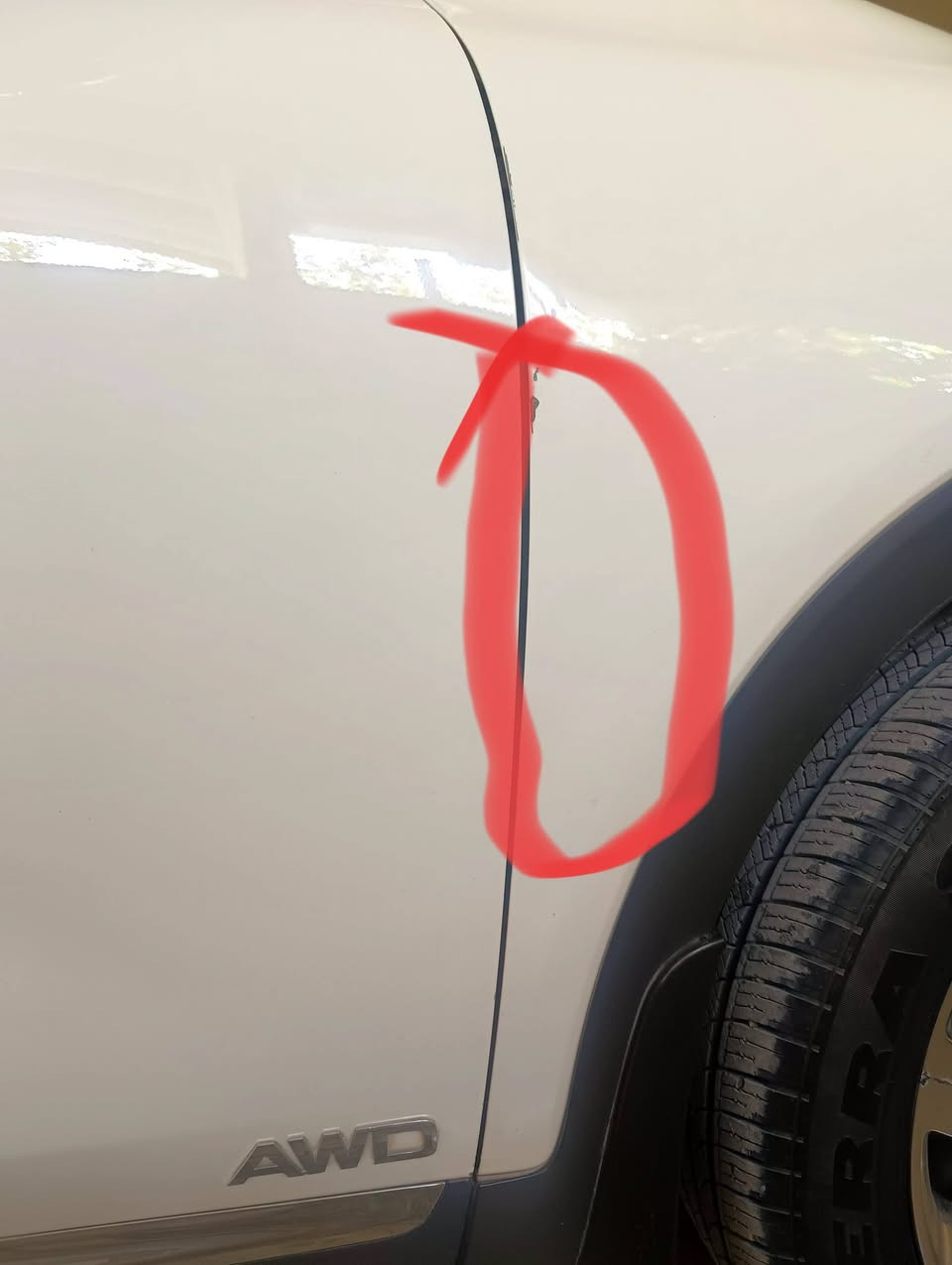 🚘🔥 للبيع سورنتو موديل 2020 🔥🚘
🇰🇼 كويتي – فول مواصفات
✨ المواصفات: • 5 كاميرات 📷
• كامرة أفقية
• بانوراما ☀️
• تحكم جهتين
• حساسات جميع الاتجاهات
• دفع رباعي 4×4 فور ويل
• ويل كب 5 قطع
• جلد جميع الكشنات
• كراسي أمامية كهربائية
• تدفئة وتبريد للكراسي الأمامية ❄️🔥
• رقم بغداد باسمي
• تايرات جديدة حتى السبير 🛞
🔧 الحالة: المحرك والحدادية على وضع الشركة
السيارة بيها فقط بارد قليل محدد بالصورة، والباقي كفالة عامة.
📍 العنوان: نجف – مناذرة
📞 للاستفسار والتواصل: ***********
🔥 سيارة فول مواصفات وبحالة ممتازة، جاهزة للاستخدام 🔥
