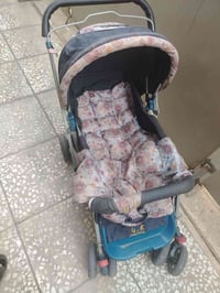 عربانه أطفال للبيع مستعمله لمكان الاعلام يوجد توصيل 07763656607