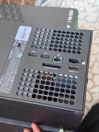 وبركاته Xbox Series X (1TB) - إصدار 2022 🎮  المشتملات: كامل أغراض الشر...