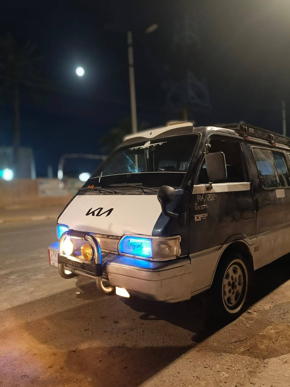 سلام عليكم
كيه بسته للبيع 
موديل 1994 بغداد الماني سنويه لل 29 شرط التحويل ماكو وكاله مصفره هيئه وغرامات 
سياره كفاله عامه كير محرك اكسل كفاله شواصي 4 كفاله تخم تاير صدر مشط باور كهربائيّات كله شغاله عل بلاد دوشمه جديده سياره مال جناي سعرها 43 وبيها مجال بسيط 
مكاني بغداد الطارميه... شرط التحويل......  ***********//***********
