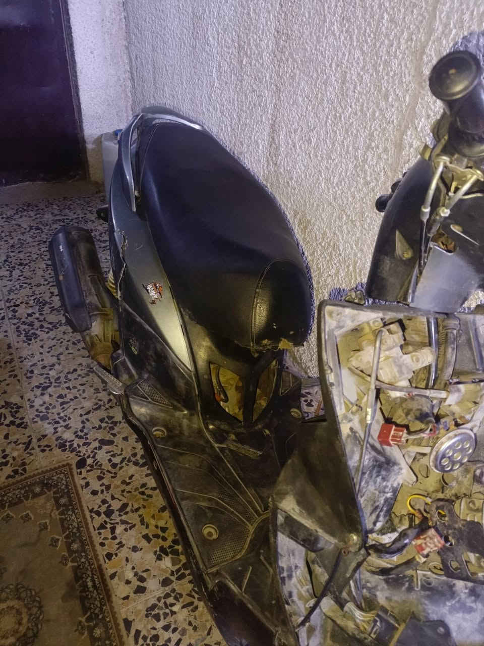 سلام عليكم عندي هاي دراجه للبيع بسعر مناسب دراجه شغاله بس بيه شغلات بصيطه لازم تصلح مستعجل ع بيعتهه
الشراي يتصل ع هذا الرقم ***********
