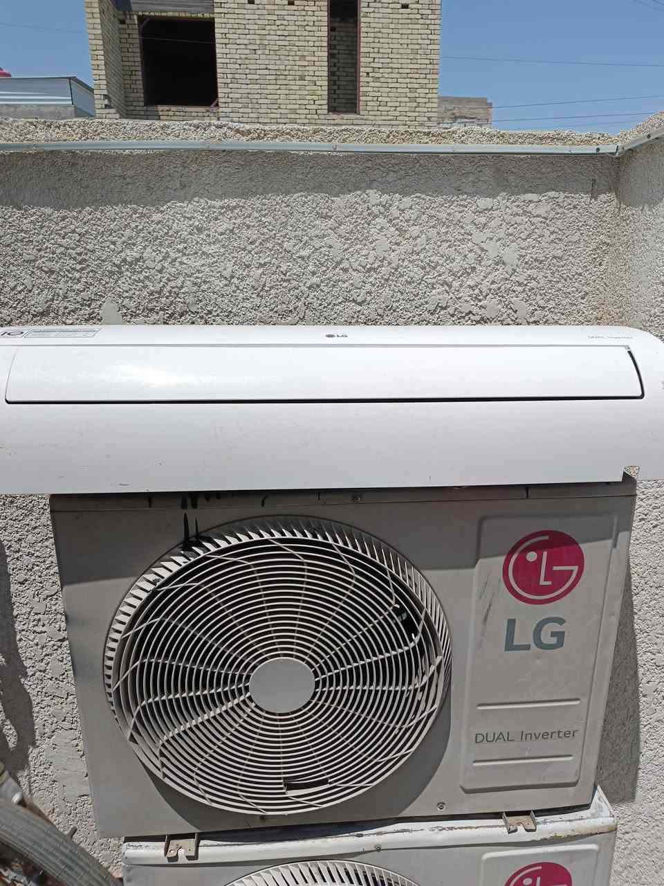 سبالت كارير طنين 
مداخل تصليح الجهاز كامل ونظيف 
سبلت LGانفيرتر جديد وكاله تايلاندي 
جهاز ممفتوح ابد
سبالت LG انفيرتر طنين +طن ونص 
سبلت كاير طنين 
مكاني البصره 
***********
