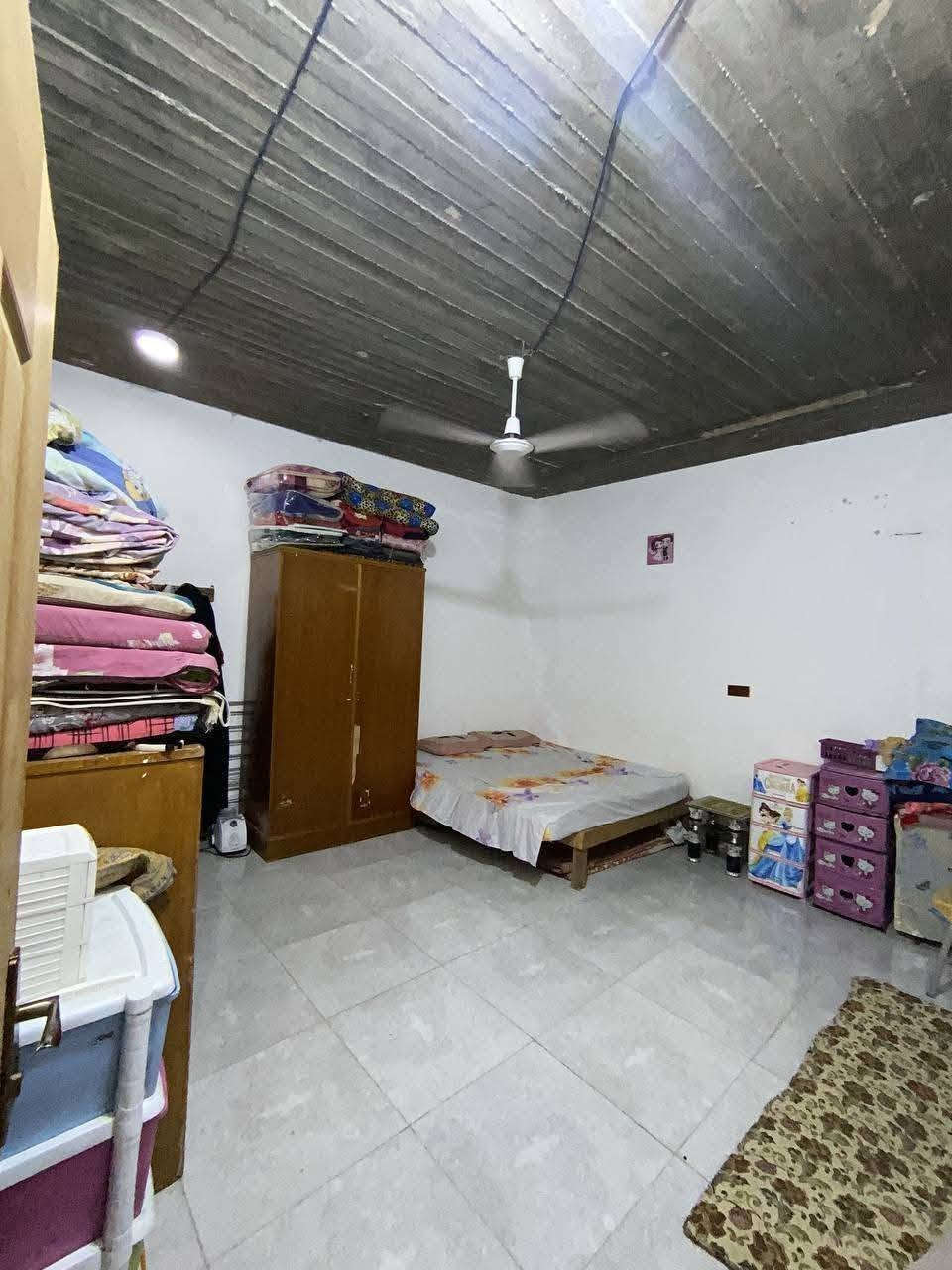 بيت بالحله زراعي 100مترللبيع
حي النصر بظهر ساده ابو خطه 
السعر 38البناء بلوك والسقف رباط***********
