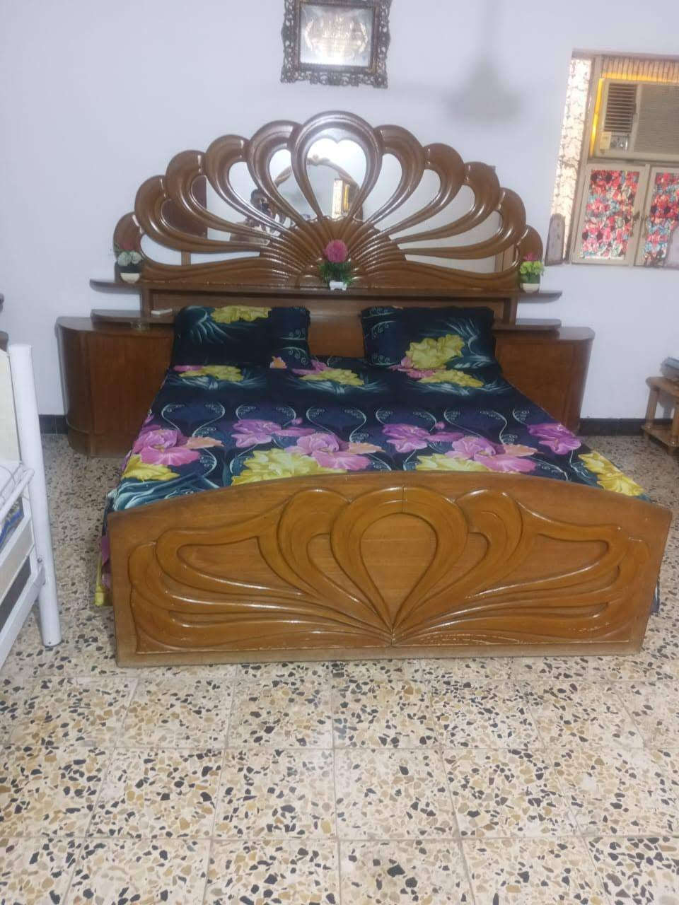 غرفة عراقيه تسكام للبيع داخل وخارج صاج غرفه مرتبه العنوان بغداد شهداء البياع
***********
