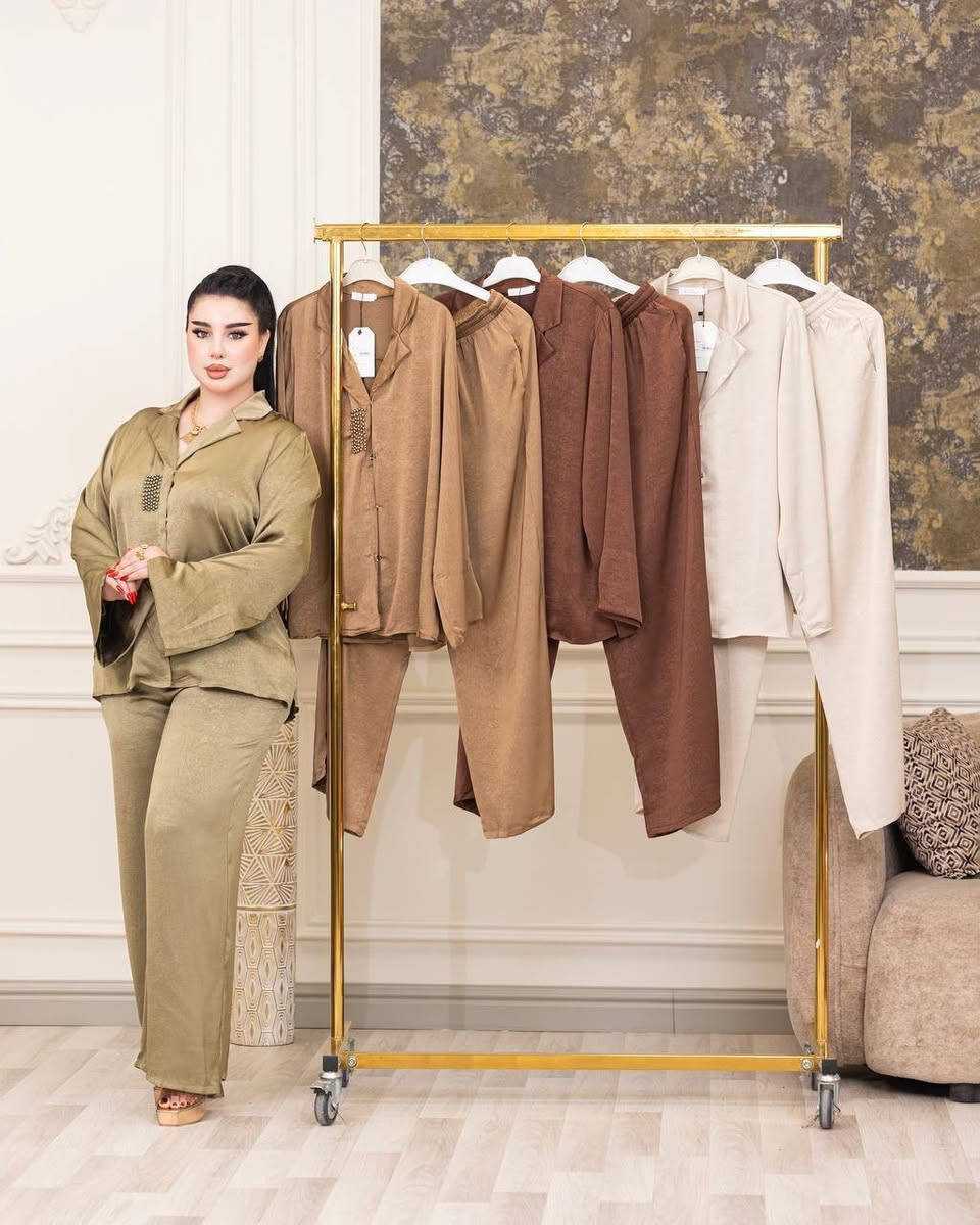 سوت  نسائي  🥰 

#الخامه_ جاكار حرير ___درجة_اولى 

القياس.. XL XXL XXXL

سعر الدرزن  .175 

 المفرد  20 

التوصيل بغداد 5 🚗🚗🚗

المحافظات.  6 🚌🚌🚌

او على الواتساب ***********
