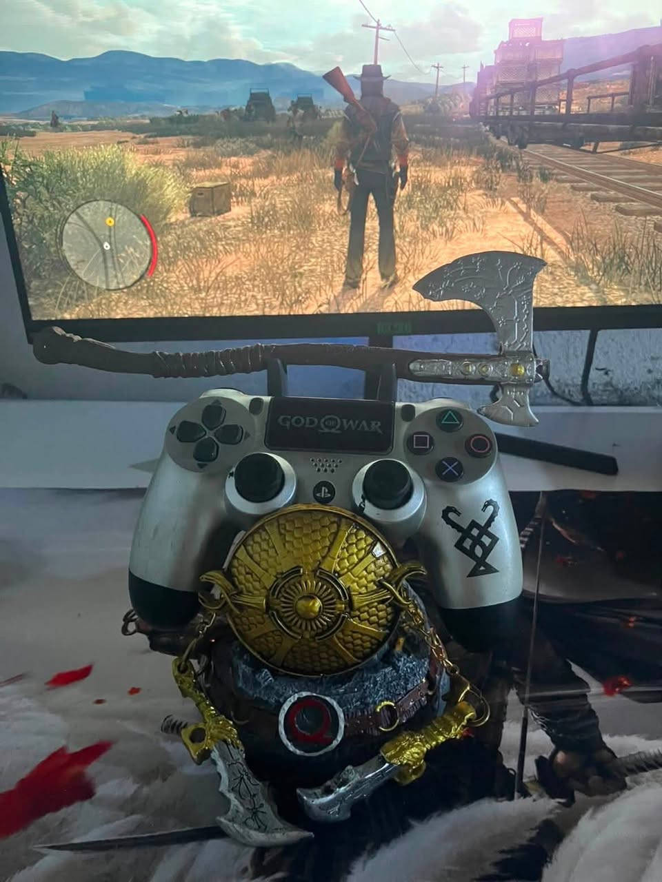 سلاو حەلێکم
ستاندن  god of war ragnarok
جوستک ps4 god of war ragnarok
سعر جوستک ستاند ٢٥ الف قفل 
توصیل موجودە حجز بس واست ئەب
***********
