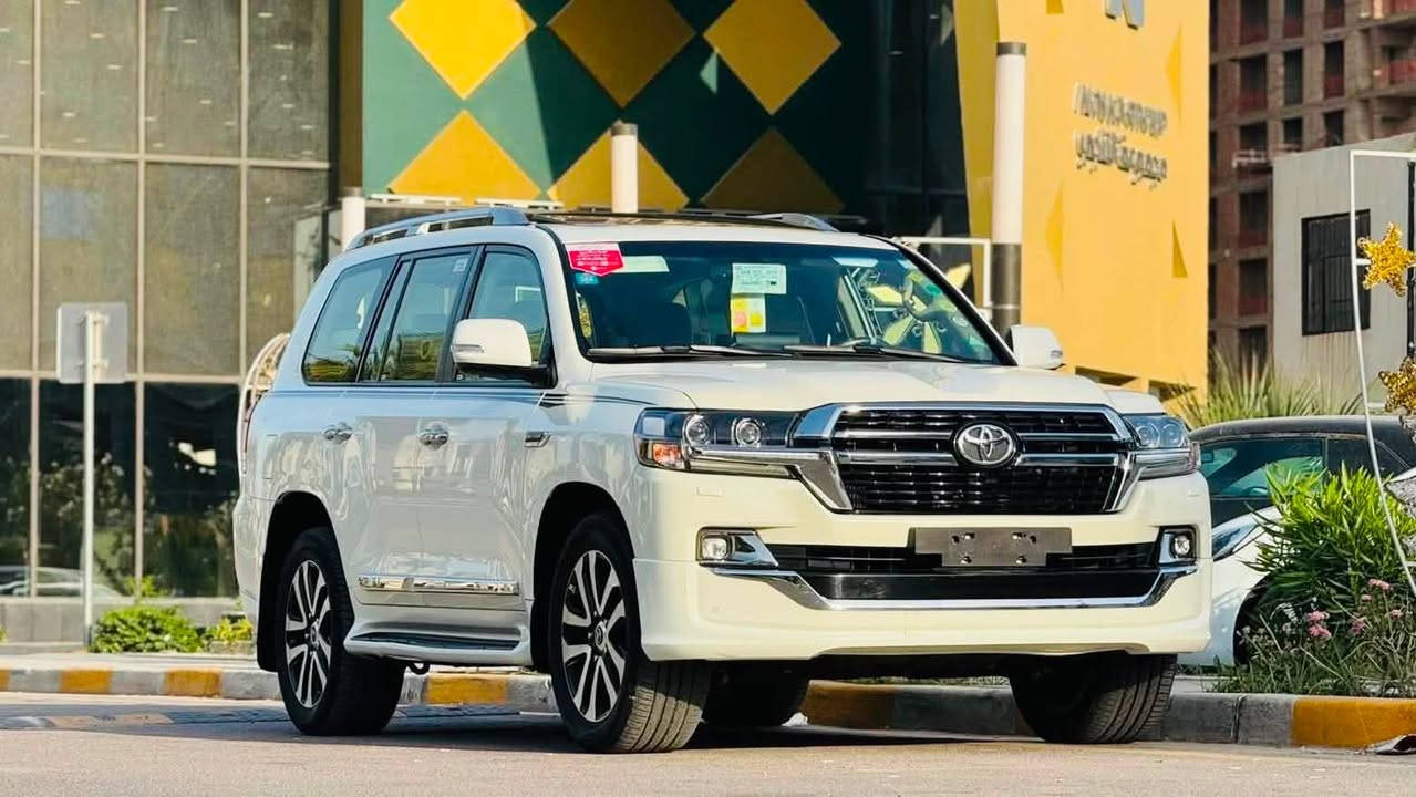 السلام عليكم للبيع لاندكروز موديل
2019 ساز اصلي رقم بغداد  بسمي تريد تحويل او وكاله تدلل مكفول كفاله عامه من صبغ وتبديل والفتح   ملاحظه بيها تعديل ب البونيد فقط 
فول مواصفات 1/1
بصمه تشغيل
5 بصمات ابواب
فتحه سلايت
كشنات ثنين كهرباء ثلاث حركات
كشنات جلد اصلي
عداد لكزز
زراكات
اشارة لكزز
مري شفط
شاشه ايباد
جنطه شفط
شاحن
دبل ماوس
مثبت سرعه
سبعه راكب
ثلاث قطع تبريد
مطفايه حريق
محرك V8/4600
8ايرباك
حساس امامي +خلفي
تحكمات ستيرن كامله
كامرة دوارة
وباقي مواصفات ساز معروفة
 ماشيه 60 الف حقيقي
السعر (53الف 
اللاستفسار اتصل على الرقم
***********
