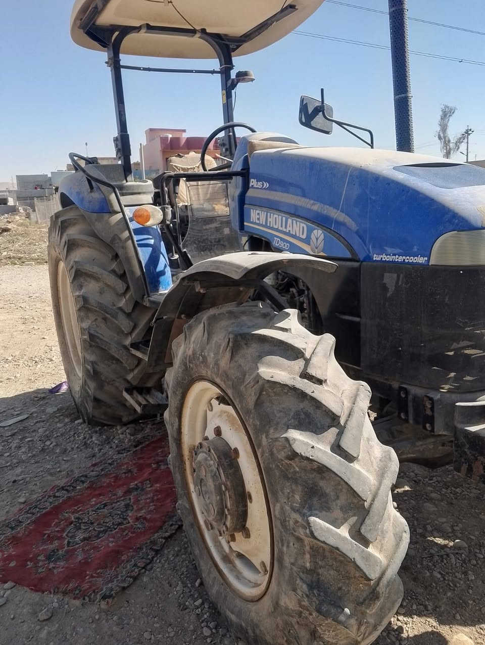نيوهولند • حجم ٩٠ • ٢٠١٢