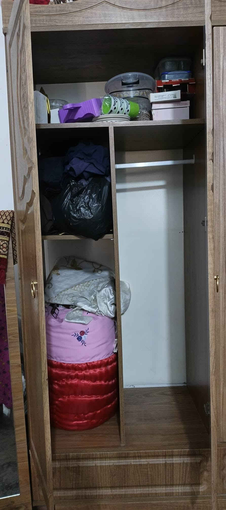 غرفة نوم • ٧ قطع • كنتور ٦ باب