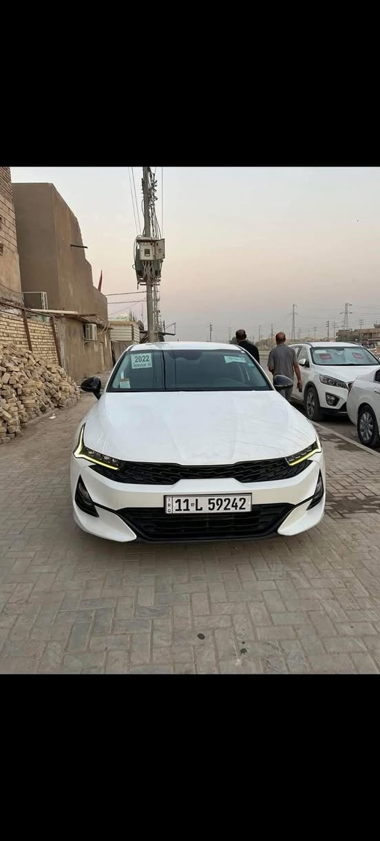 K5 للبيع
موديل 2022 غاز اصل لون ابيض فول مواصفات بدون ثقوب بالقماره  رقم بغداد دولي حره 
💥 رادار امامي

💥 توقف ذاتي

💥لد خلفي 

💥كشنات جلد تدفئه تبريد 

💥كشنات خلفيه تدفئه

💥5 وضعيات قياده

💥 حساسات خلفيه 

💥بصمه وترحيب 

💥 جنطه ذكيه 

💥كش كهربائي

💥 شاشه كبيره بلادي

💥تبريد قطعتين 

بعد بيها هواي مواصفات  قبل شهر بدلت تخم تيارات  
المكان الديوانيه

***********

