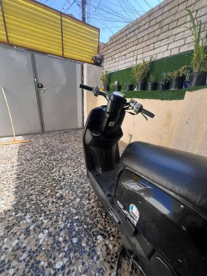 بوليس ١٢٠ • نضيفه • باتري ضعيف
