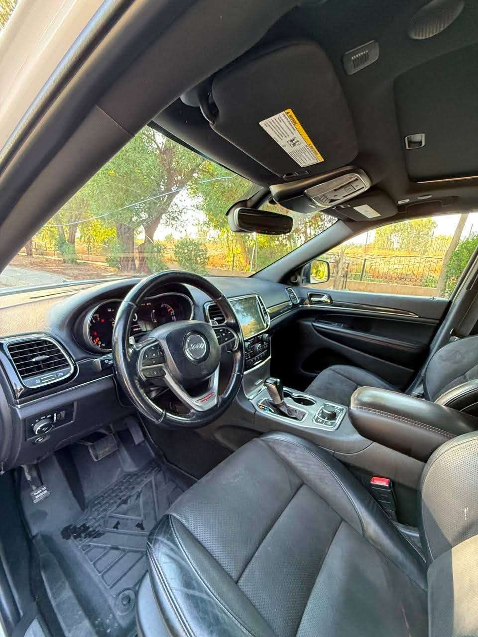 🚨 للبيع جيب لاريدو 2021 وارد أمريكي 🇺🇸 🚨

🔥 Trailhawk | فول جكات | سلايد فول

✨ مواصفات مميزة:
• سلايد فول
• بصمة تشغيل
• كشنات كهرباء + تبريد + تدفئة + حضن
• رادار نقطة عمياء + تحديد مسار
• قطعتين تبريد
• لايت زينون عالي / واطي
• شاشة + كامرة دوارة
• تايرات جديدة 🛞

📌 الممشى: 90 ألف كم فقط
📌 رقم بغداد، بأسمي الجديد
📌 الحادث جملغ وبنيد صبغ فقط، بدون دواخل
📍 السيارة موجودة في بعقوبة

💰 السعر مناسب وقابل للتفاوض للجادين

📞 للاستفسار فقط:
***********

⚡ للجادين فقط، السيارة تستاهل المعاينة.

