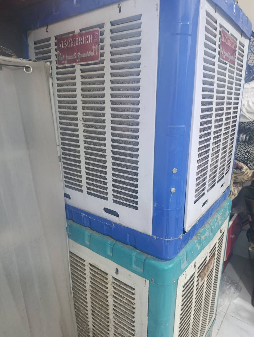 للبيع مبردات عدد ثنين سعرهم 140نظيفات كلش صوبات عدد ثنين القهوائيه اب 75 والبيضه ب65 مكنسه كهربائيه سعرها 80للاستفسار الاتصال على الرقم ***********
