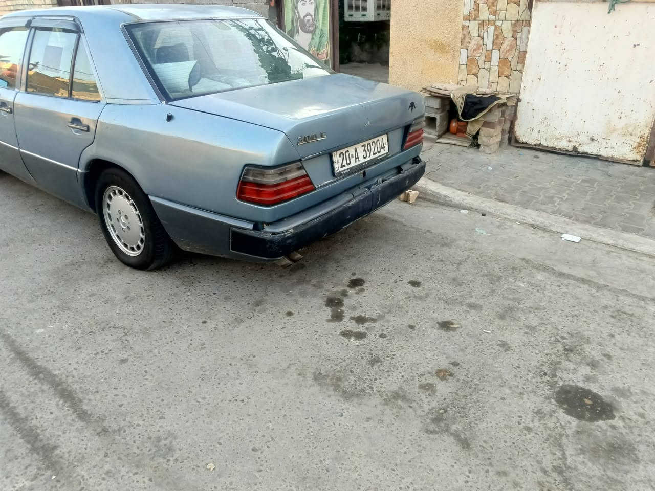سلام عليكم مارسدس دب موديل 86 للبيع أو مراوس مكينه وكير وكهربئيات جاهزه تبريد نقص بس غاز السعر 35 
***********
