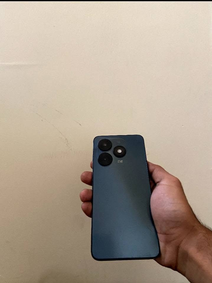 TECNO SPARK Go • ١٢٨/٦ • بطارية ٥٠٠٠