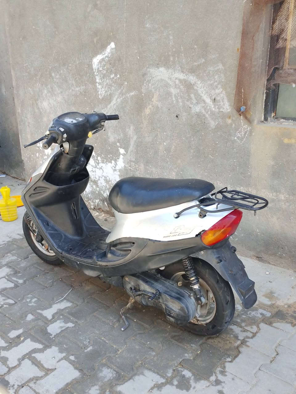 سلام عليكم دراجه بيجي فحل للبيع الدرجه مفتوحه مره وحده كفراته الاصليه السعر 250وبيه مجال مكاني السماوه الصياغ ***********
