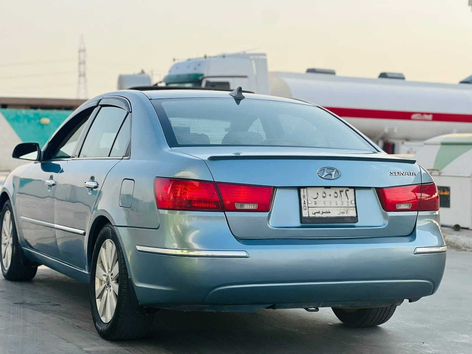 السلام عليكم.  للبيع سوناتا 2009. خليجيه فول مواصفات.   رقم انبار شرط التحويل                         محرك 2400 دوش.  كير محرك مقفولات ما مفتوحات.   سياره مصبوغ حزام جماليه 👉. بدون ضربه.  تبريد ثلج 🥶 سياره جاهزه من كل شيء 👉 السعر 100 وبيها مجال للطيبين.  مكان الانبار الفلوجه رقم الهاتف***********
