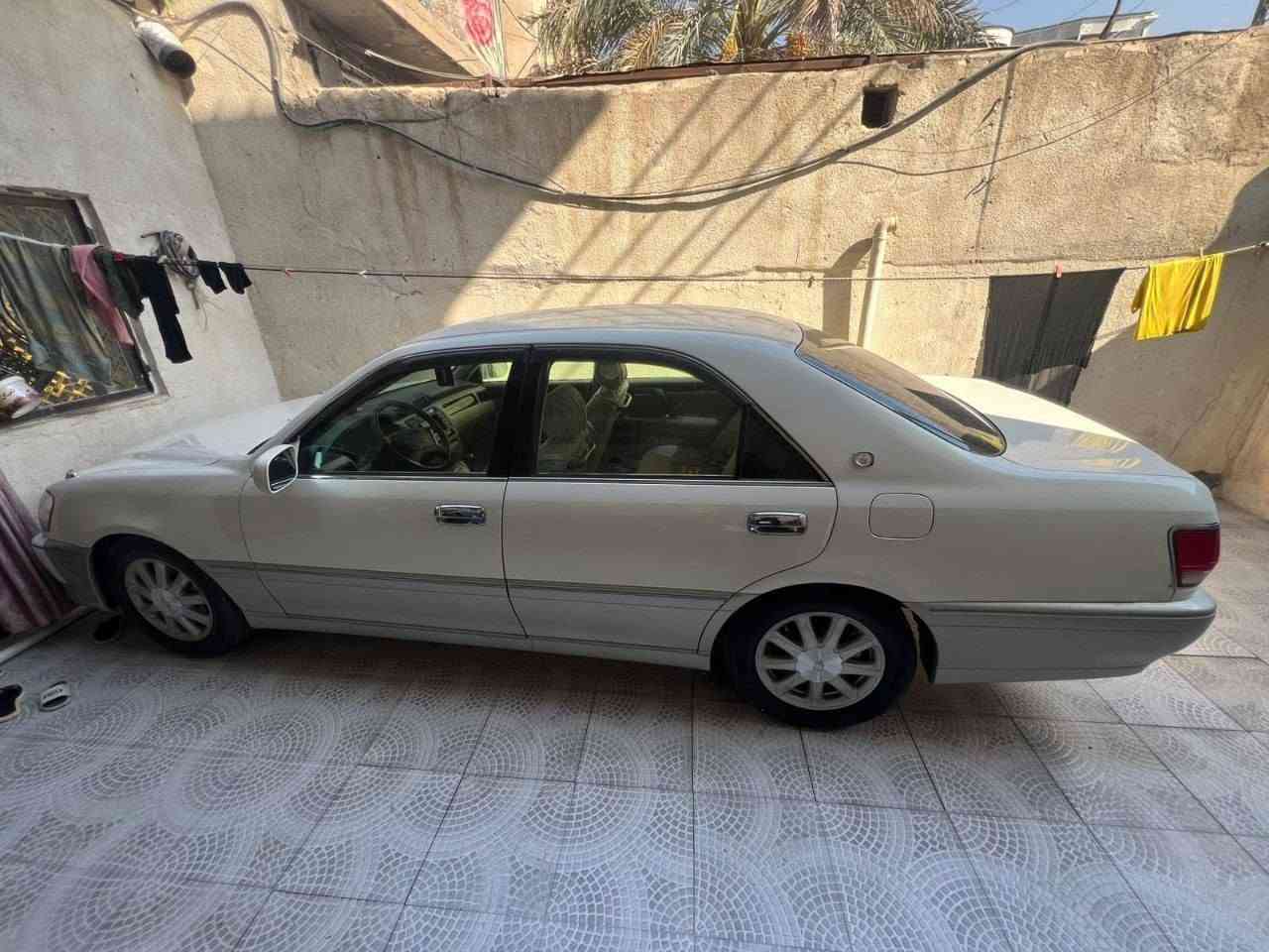 سلام عليكم تيوتا كراون للبيع موديل ٢٠٠٢ لاستفسار تصال ***********
