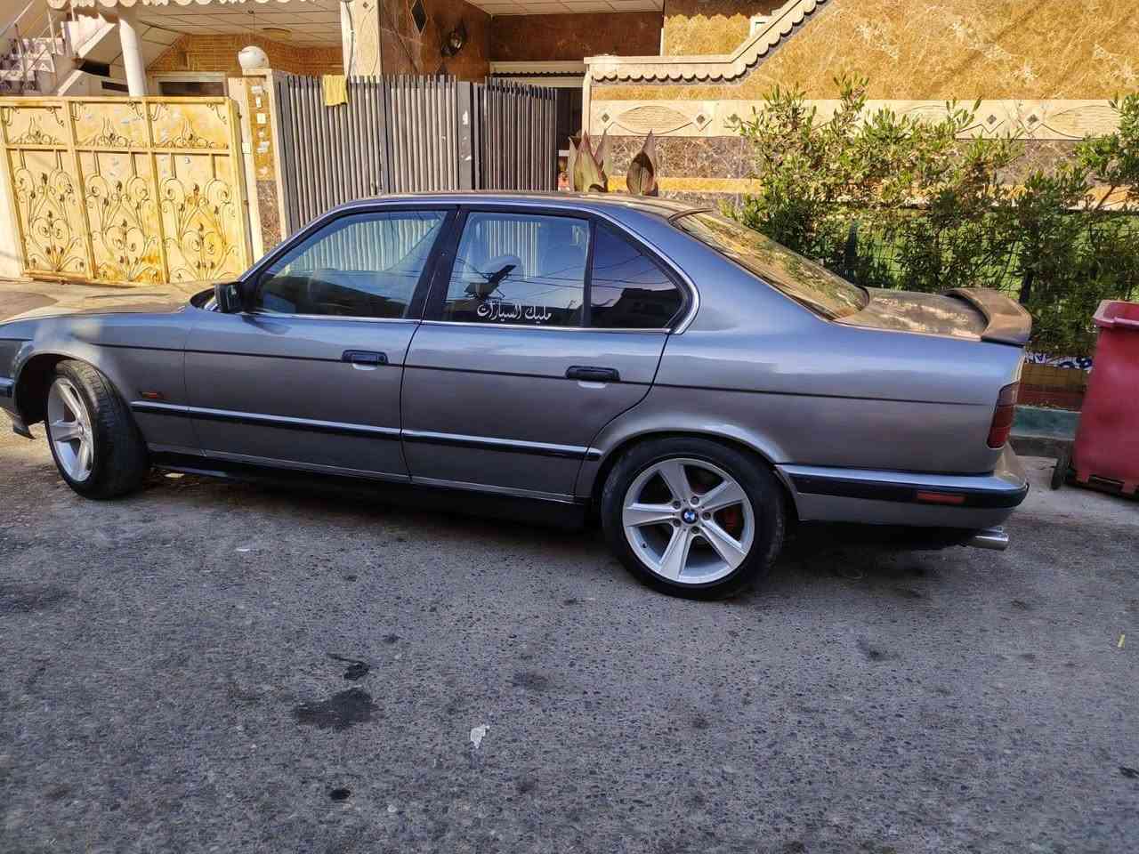 بيم دبليو موديل 1992 كير عادي 525 بيلادي كير و مكينه بشرت بي دعم و ليدران سبوغ عام لو جواني  سنوي حتا 2029 نوي رقم نوي  تحويل بشرت  شوين هولير رقم  *********** أربيل, العراق
