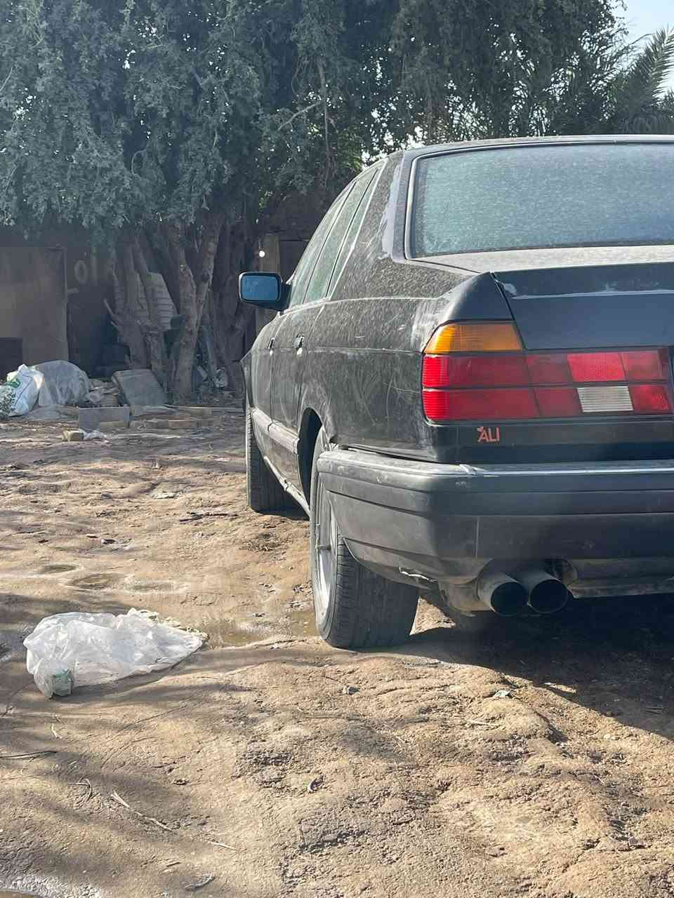 السلام عليكم ورحمة الله وبركاته 
735 كير عادي 
مكينة كير خير من الله 
اكسل جديد درايم شفتات كأردن  حدادية امامي نفض  خلفي دبلات ولوي وقاعده وربل هاوزن بريشر دسكات فجوج فلنجات عنبار ما مخلي بيها شي 

نقصها يدات  بوب خلفيات
 مال السايق عندي 
وبور ستيرن ينضح دهن 

رايدها 30 وبيها مجال رقم ميسان باسمي 
***********
