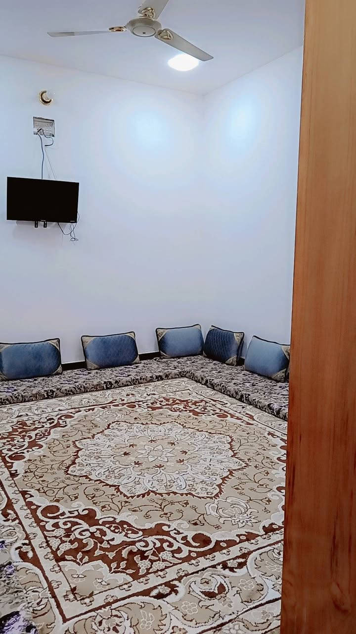 السلام عليكم منزل للبيع في حي المهندسين الثانية الفلوجة السكنية شارع عشرين قرب ماركت رقية المساحة 150الرقم ***********
