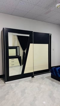 غرفة نوم • بدون دوشك • مع دوشك