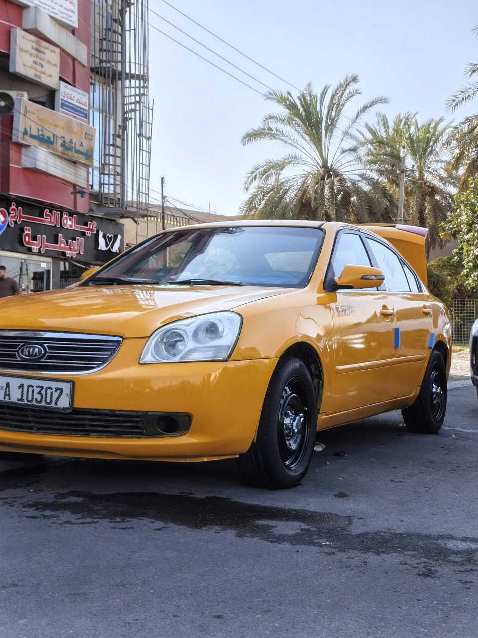 السلام عليكم كيا اوبتميا للبيع موديل 2009 باسمي تحويل بنفس اليوم سنويه 2031 تبريد ثلج منظومه جديده مكينه صارله ٢٧ يوم من شديته تواير حداديه صبغه توني مطلعه فرن مصفره هيئه وغرامات كامله من كلشي والكمال لله المكان بغداد ضرره جامله وبنيد السعر 78وبيه مجال ***********
