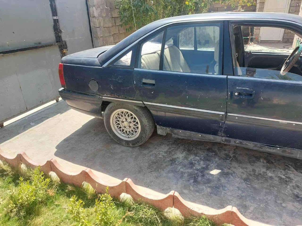 السلام عليكم اوميكا للبيع محرك بلادي حورته كابريته هايفي وكامت تبخر وكير مكفول صبغ باب واحد فقط بدون ضربه سنويه عضم جاج صاقطه شرط تحويل  السعر 20 وبيه مجال للاستفسار الاتصال على الرقم *********** مكان السياره صلاح الدين سامراء الحويش
