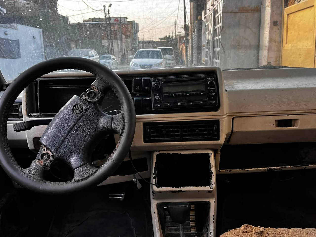 سلام عليكم ، كولف موديل 1988 
مكينة ٤ سلندر ١٨٠٠ ، كير اوتوماتيك
مكاني نجف *********** 
تحويل موجود
