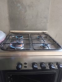 طباخ • نظيف وشغال • مستعمل خفيف