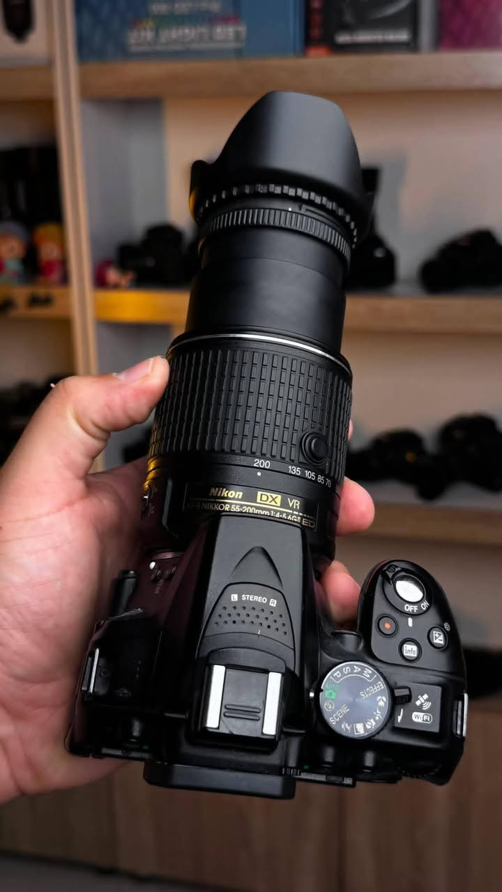 نيكون D5300 • ٢٤.٢ ميگابكسل • تبديل العدسات
