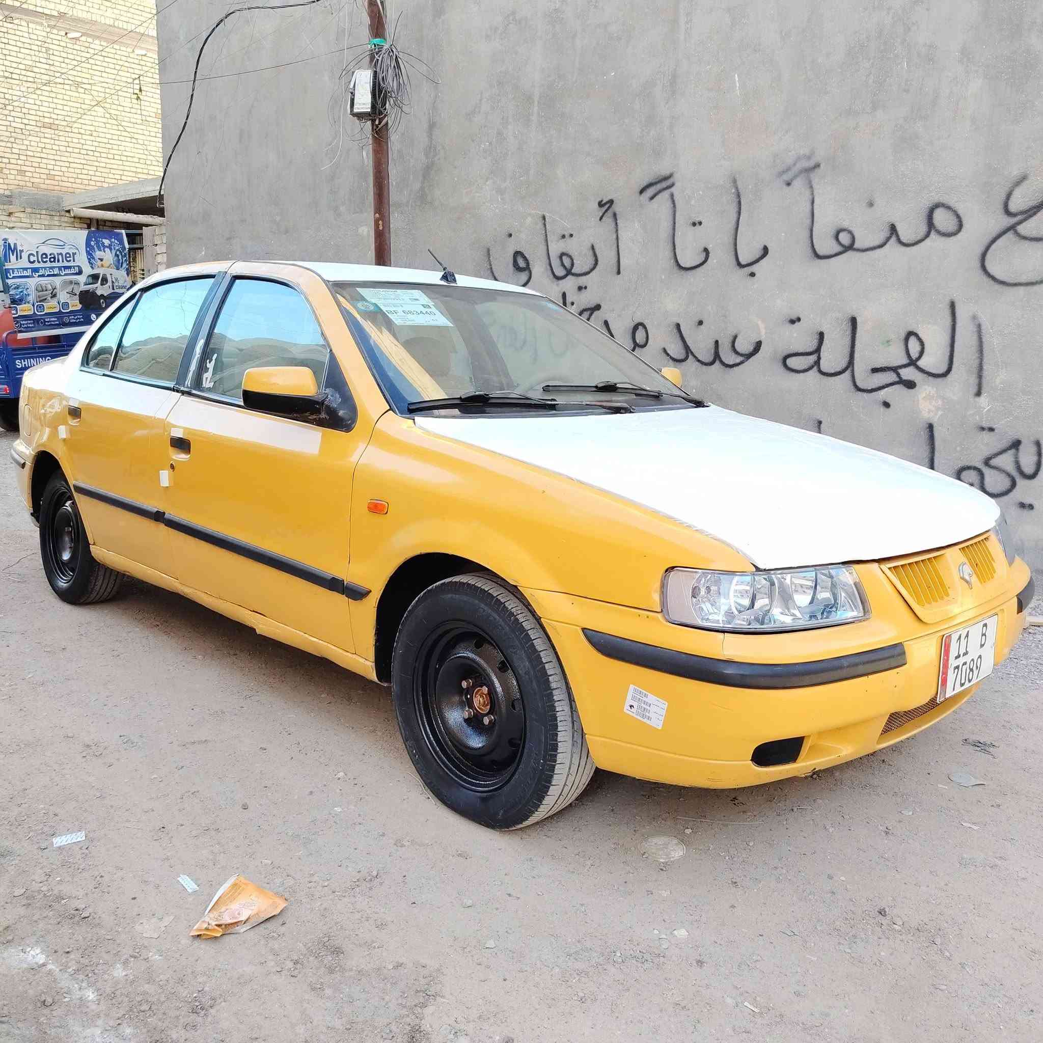 سلام عليكم شباب سمند مديل 11 ناطقه داخل بيجي امصفره هيئه وغرامات سنويه لل28 هزه جديده تحويل مباشر مكينه كير مكفولات كهربائيات كله شغاله كامله
بيه باب خلفي صبغ ومكانين اصغار صبغ بدون ضربه
سياره حلوه ومناسبه سعرهة 23$ وبيه مجال
 بل عافيه عل ياخذه عنواني بغداد الامين

***********
