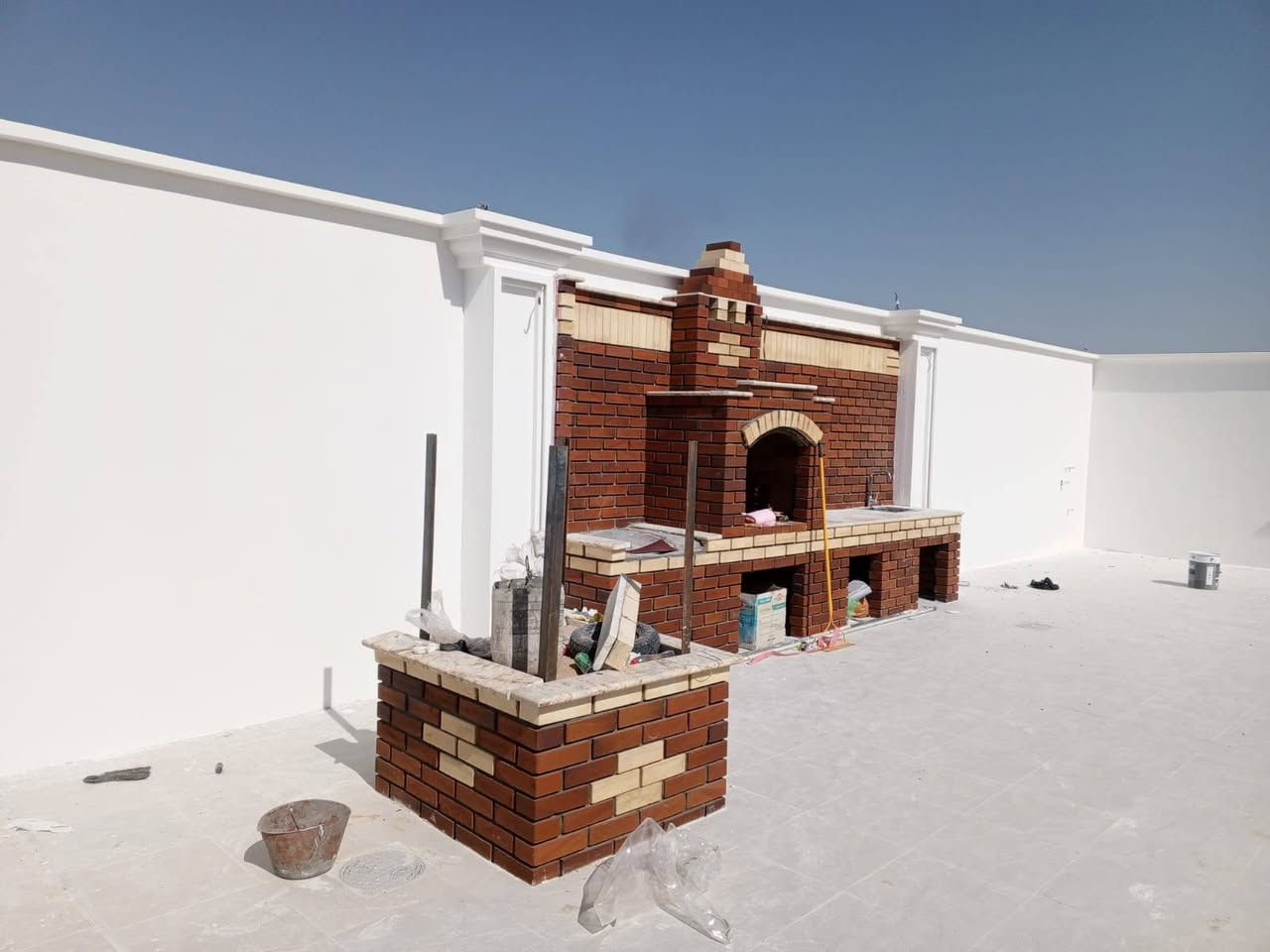 السلام عليكم صباغ متفرغ حاليآ اشتغل صبغ خارج وداخل واجهيات تصليح رطوبه جلي حياطين شغل فول ومكفول شعندك راسلني ودلل *********** متوفر واتساب

