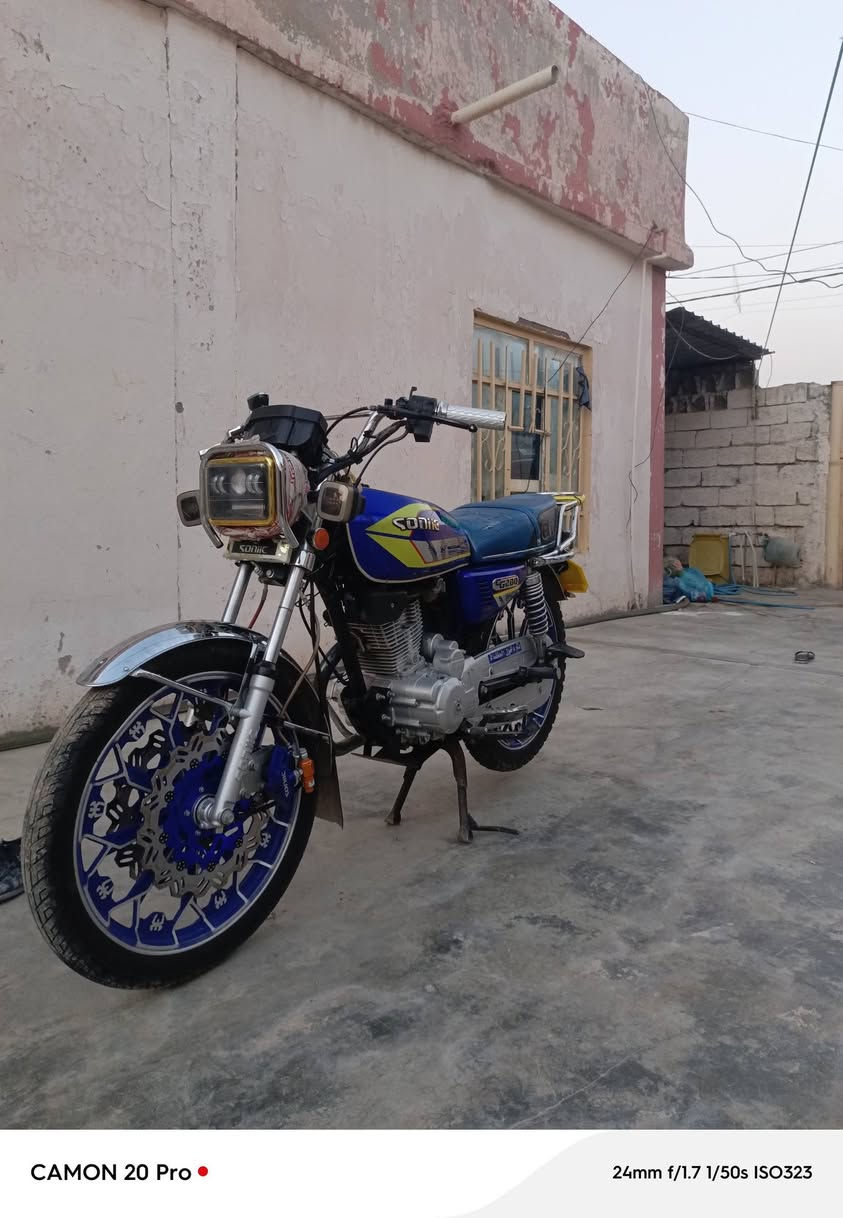 للبيع موديل 25 السعر 675 بي مجال  شويه  
 ***********

نص مكتوب في الصور:
- CAMON 20 Pro
- 24mm f/1.7 1/50s ISO996
- CAMON 20 Pro • 24mm f/1.7 1/50s ISO955
- CAMON 20 Pro 24mm f/1.7 1/50s ISO832
- CAMON 20 Pro • 24mm f/1.7 1/50s ISO323
- 24mm f/1.7 1/50s ISO388