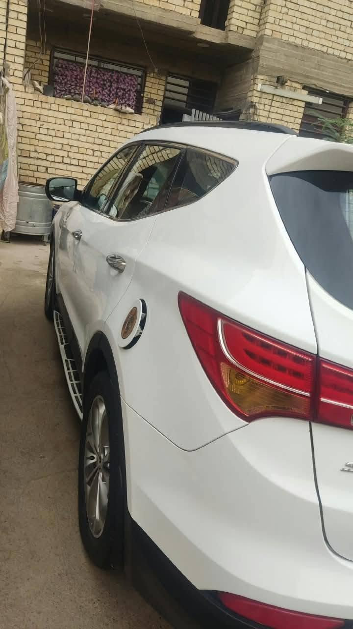 سلام عليكم سنتافيا خليجي موديل ٢٠١٣ رقم بغداد رقم الاماني السياره فول مواصفات بانروما بصمه مري شفط ٧راكب جاهزه مكينه سته صدره نص عمر بيه جاملغ امامي صبغ واحد مبدل بدون دواخل مكينه لابخار وتنقيص كير مكفول تبريد شغال تخم تاير التصال *********** السعر ١٢٥ مع المجال العنوان بغداد الدوره
