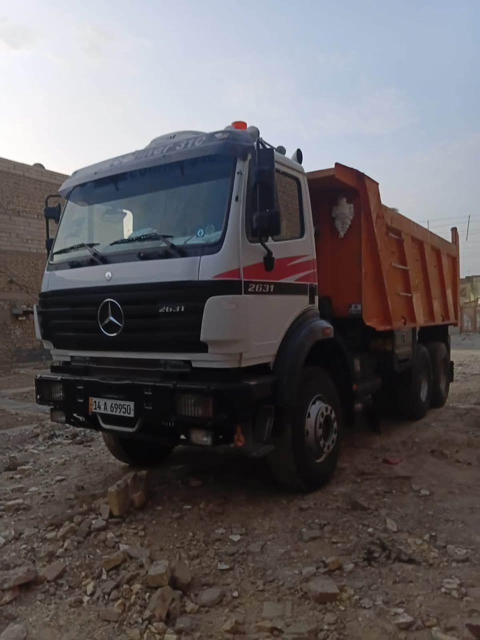 للبيع سيارة تليثيه مديل 96 مكينه 44 
الاستفسار على رقم / ‭***********‬
