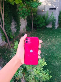 ايفون 11 • نضيف • شرخ بالضهر