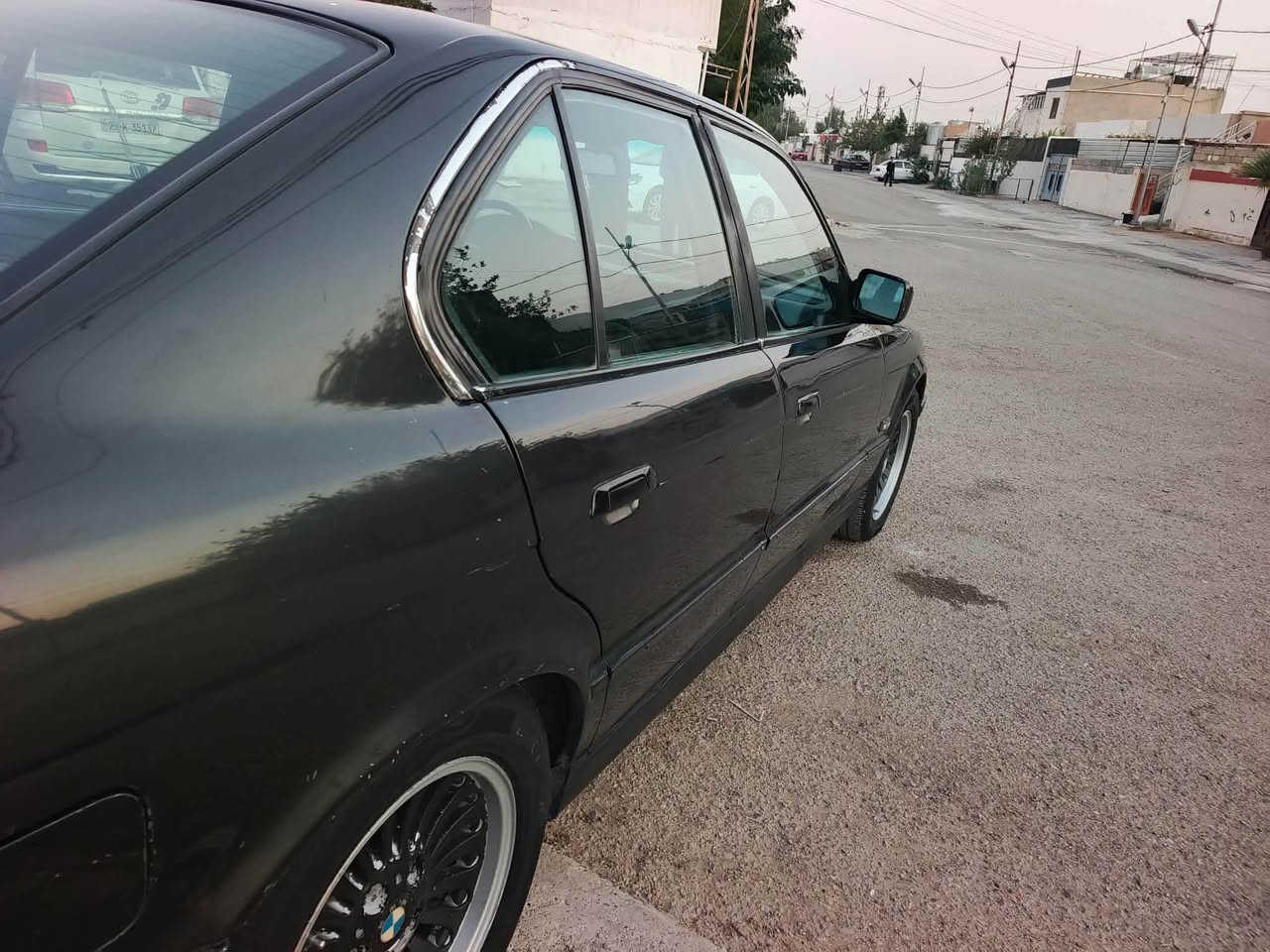 بي ام ٥٢٠ • موديل ١٩٨٩ • رقم كركوك