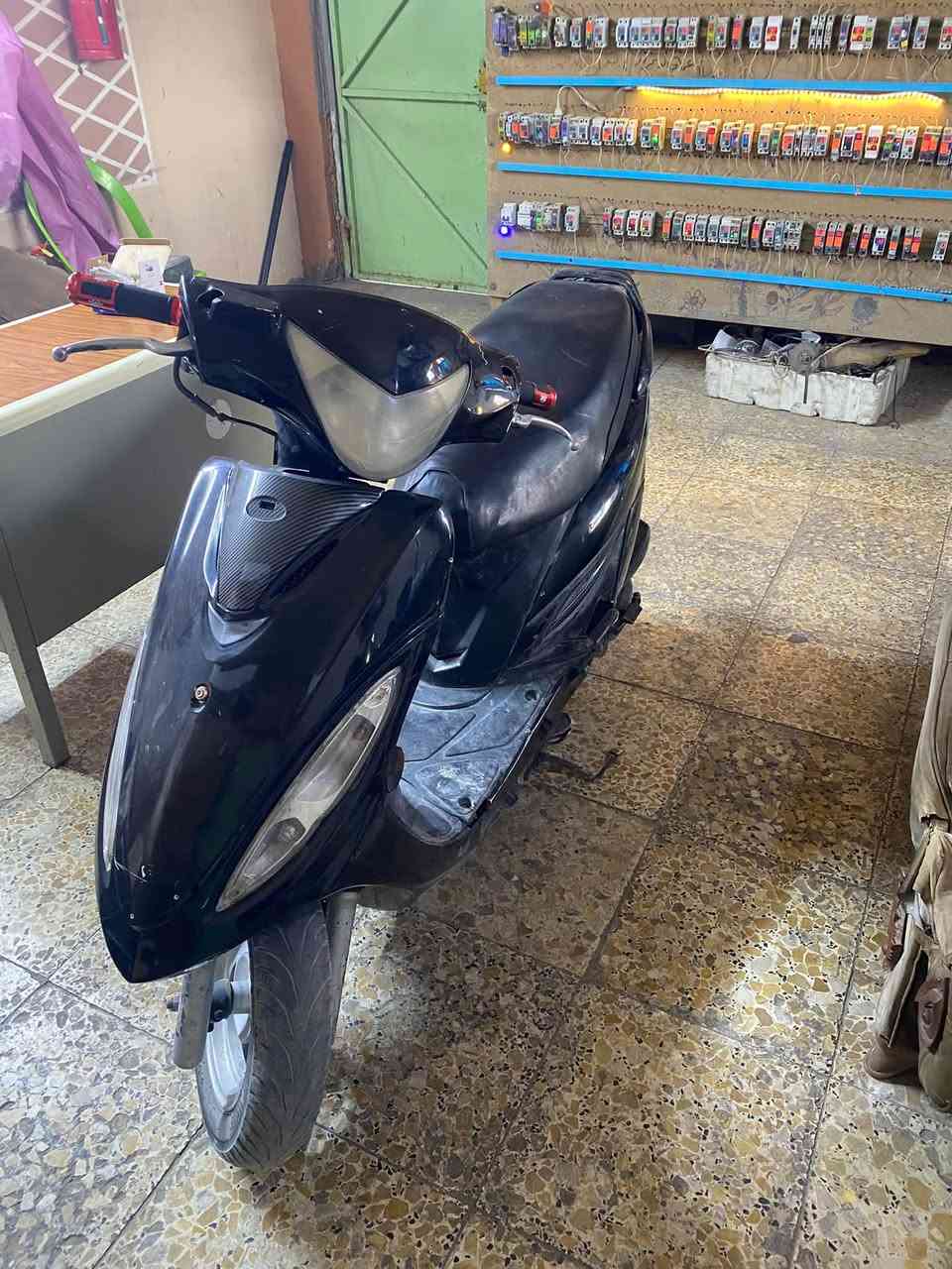 دراجه كامكو شي فور كلشي ما عايزه حلوه مكينه شلعه تخبل كهربائيات كله شغاله نكره سلف   رقم التلفون  ***********
