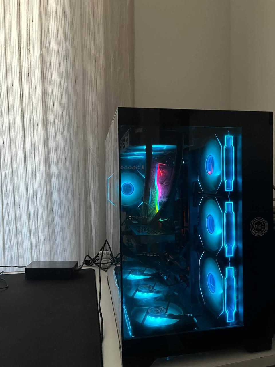 r5 5500
Rtx 3060ti
Ram 16gb 3600
B450m ds3h v2
M.2 1tb 
مكاني بغداد رقمي ***********
سعر ٩٥٠
