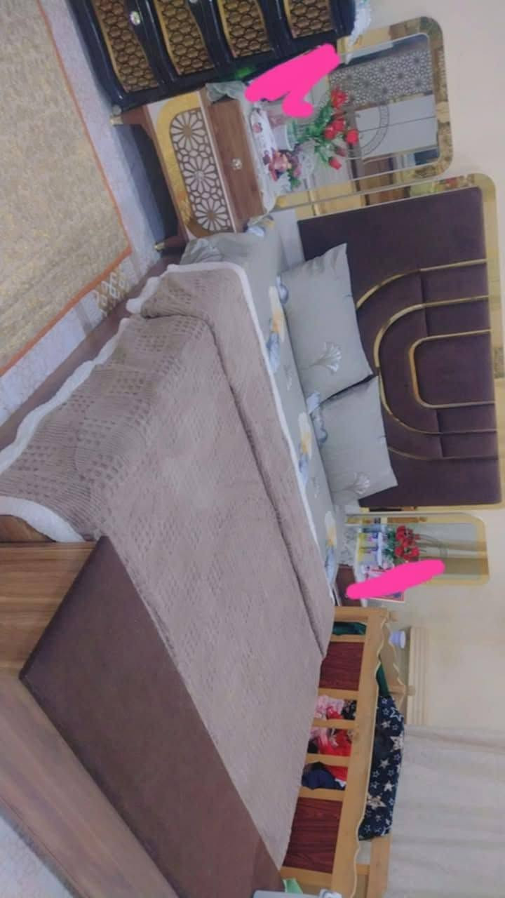 السلام عليكم
غرفه تركيه اخت الجديده للبيع بسعر مناسب 9 قطع للاستفسار ع رقم ***********
حي العسكري نهايه شارع أبو غزال
