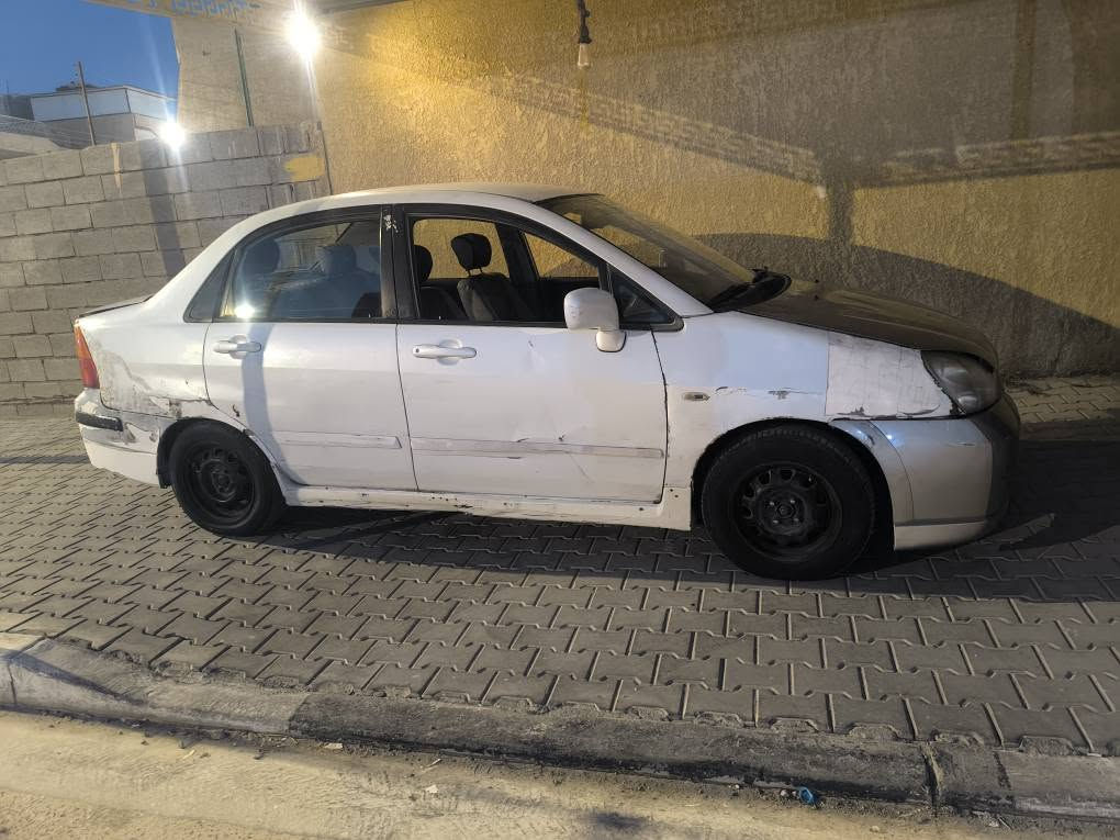 سلام عليكم سازوكي ليانة موديل 2005 رقم بصرة مميزة بسمي 
كير محرك حداد راديتر جديدة بلكات مجاول يعني ادامة كاملة مسويلها تبريد فقط كبريسر  السعر 32 وبيها مجال ي استفسار على رقم *********** البصرة, العراق
