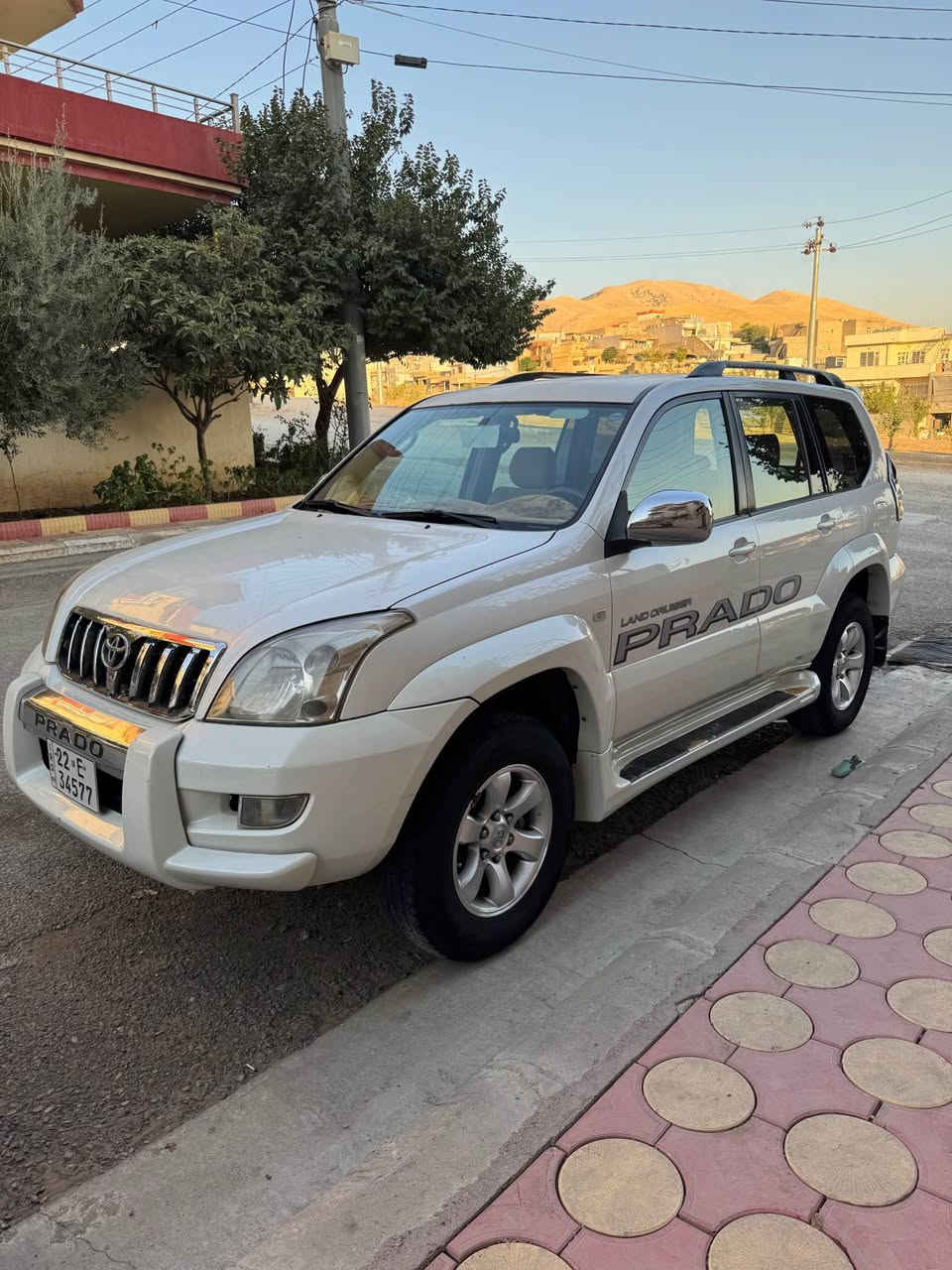 پرادۆ بۆ فرۆشتن ٢٠٠٦  ٤ بستۆن هەموگیانی بەشەرت نوکی بۆنیتی بۆیاخە لای عەتەرەکەی ماباقی پلێت بەشەرت ١٥٨ هەزار رۆیشوتوە بای ٢٥٠ ماسرەفی نییە ٤ سالە لای خۆمە بەناوی خۆمەوەیە کامل رۆنی گۆراوە هەردو عەکسلی هادرۆلی گێڕی کامل شێری لەدواوە تاپێشەوەی هەرچیەکیم گۆڕی بێ ئەصلیم بۆ داناوەوەتەوە هەرچوار دەبلیم گۆریوە چوار تایەی لۆکی بیلادی بریستۆنم بۆ بەستوە چرکە لەسەیارەکەم نییە پاتری تازەم بۆ گۆریوە یەکدینار مەسرەفی هەبو بیبرە مەلی دۆستە سەنەوی ٣ مانگە بەسەر چووە
تەحویل غرامە هەموشت بەشەرت نرخ    ١٢٥$ گەلا

گۆرینەوە ناکەم لەگەل هیچ سەیارەیەك بۆسەیارە سەیارەکەم نافرۆشم 
*********** السليمانية, العراق

