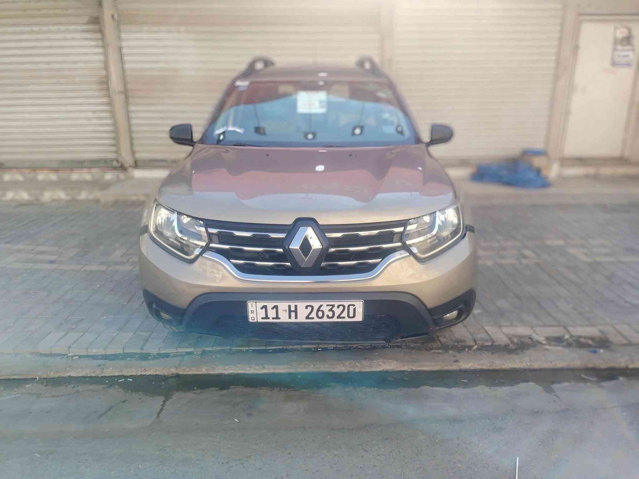 🚗 رينو داستر للبيع
كير ومحرك مكفولات لد امامي وخلفي ومواصفات معروفه هوايه بيه مواصفات 
🔹 موديل: 2019
🔹 المحرك: 4 سلندر 
🔹 الوقود: بنزين ⛽
🔹 ناقل الحركة: أوتوماتيك
🔹 عدد الركاب: 5 ركاب

✨ سيارة عملية واقتصادية، وسعرهه مناسب الشراي يتصل 

📞 للاستفسار: ***********

