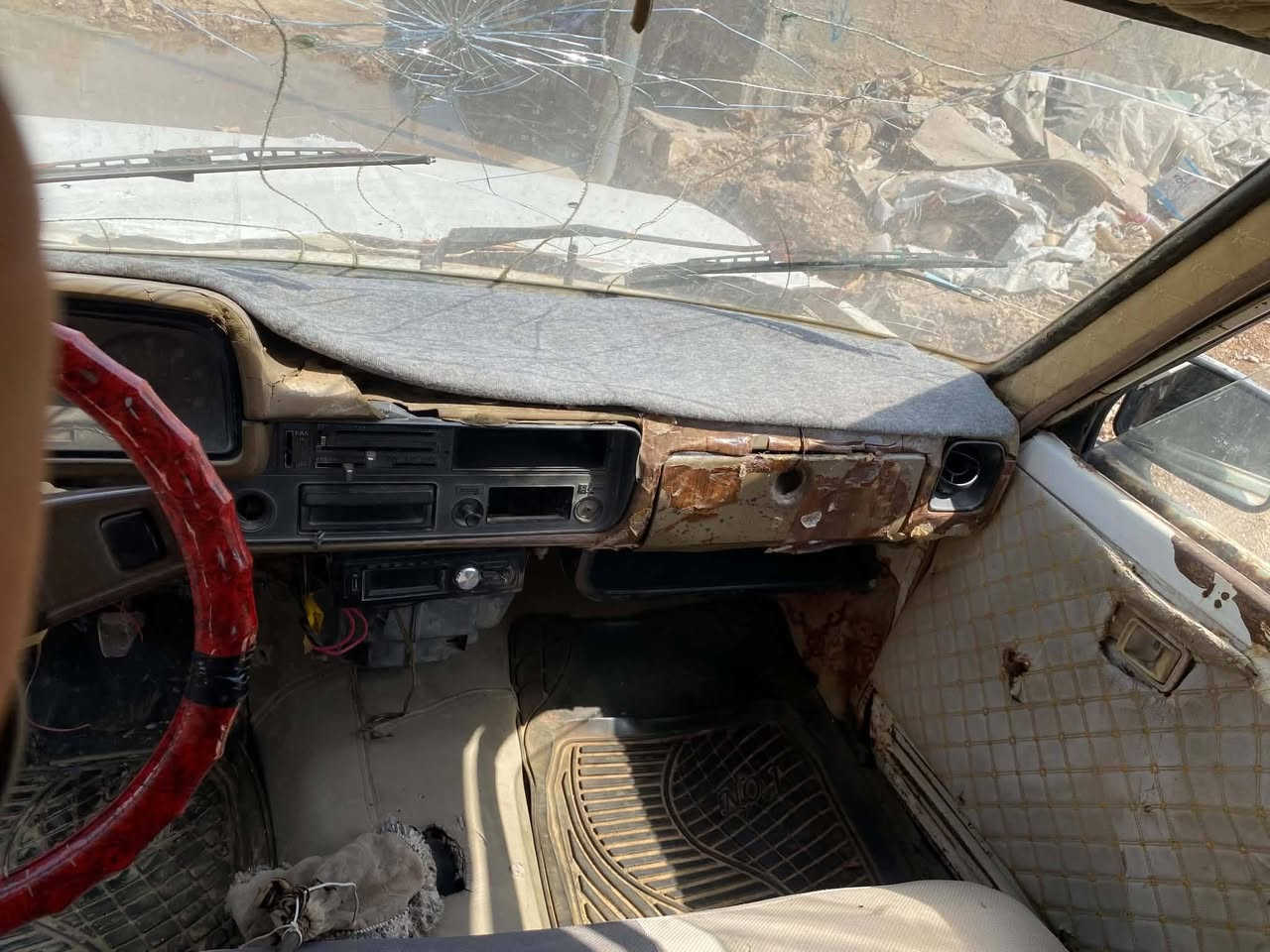 بيكم 80 كير ومحرك شاصي شرط سياره جاهزه مال شغل السعر 18 بها مجال مكان موصل حي العربي استفسار.  مع صاحب السياره***********
