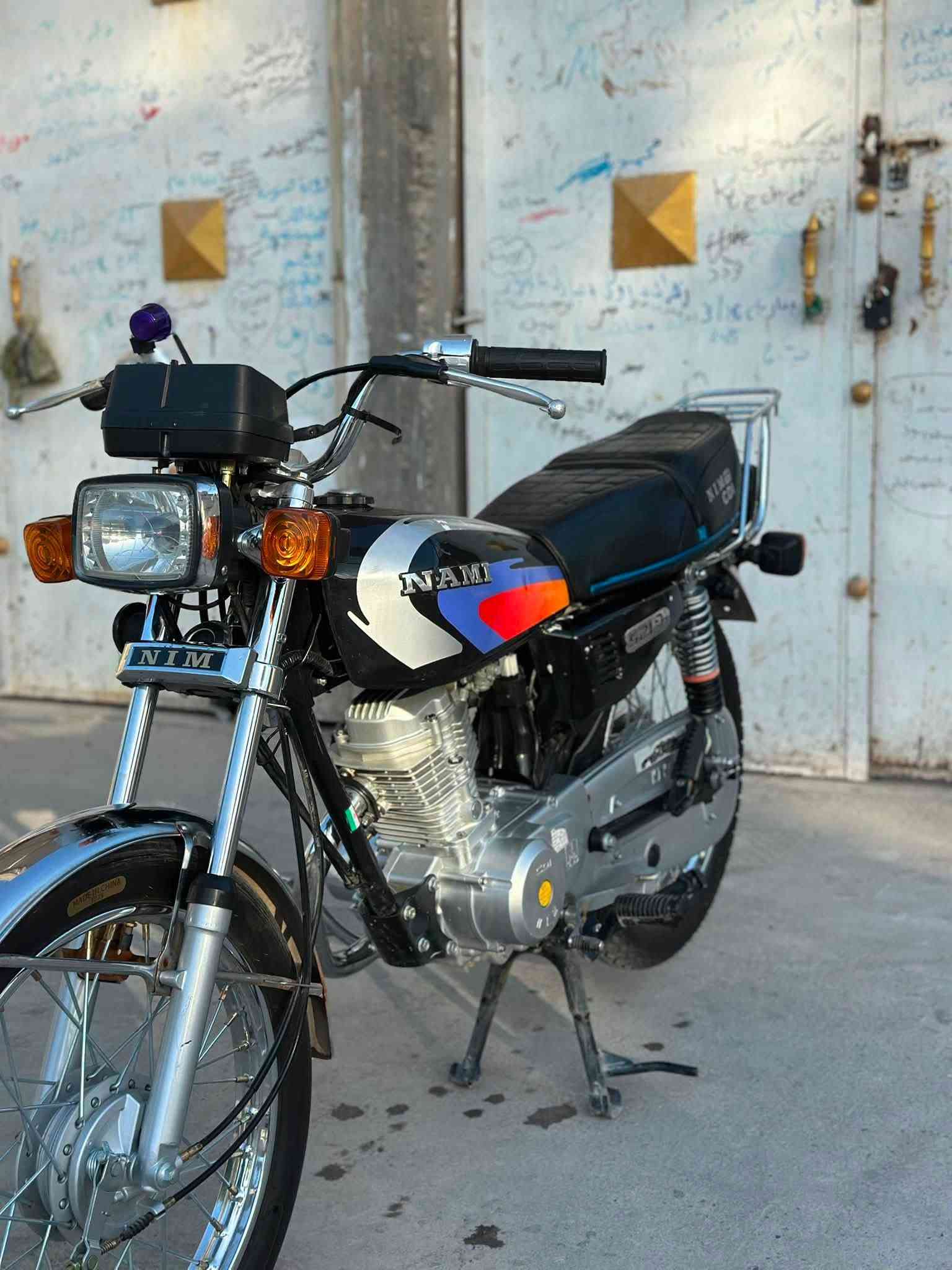 سلام عليكم دراجه نامه موديل 27 دراجه فول نضافه اي نقص مابيه كلشي شغال بيه 750 وبيه مجال قليل 
*********** 
كربلاء
