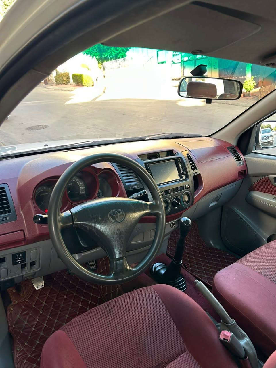 Toyota Hilux 2006 115$ 
مەرزیە ٢٠٠٦ سعودی 2.7 
پێش و دوای کراوە بە ٢٠١٤ 
ڕەقەم سلێمانی سەنەوی و ژینگەی تا ٢٠٣١ تازەیە بە ناوی خۆمانەوەیە 
گێڕ و مەکینەی بێعەیبە 
ڕەسمی سۆنەری دانراوە 
نرخی ١١٥$ معەمەلەیەکی کەم گۆڕینەوە ناکەم بەس فرۆشتن 
سلێمانی ناوشار 
سەیارەی مەعرەز نیە 
*********** السليمانية, العراق
