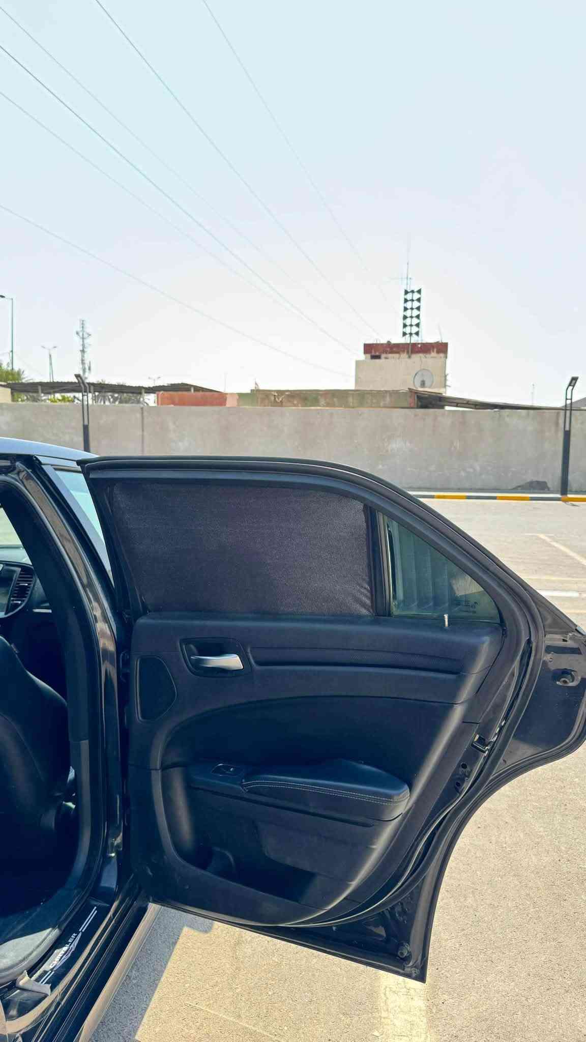 سلام عليكم كرايسر اوبامه 2014 اصل بيهه حادث هلا ل جاملغ خلفي بلجاملغ الامامي بدون فتح مكان بغداد  ***********
