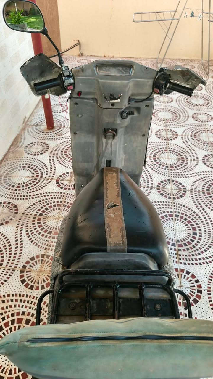 لبيع دراجه بانزين شراي يجي خاص سعر 400 بي مجال شراي ***********
